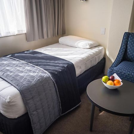West Plaza Hotel Wellington Bagian luar foto