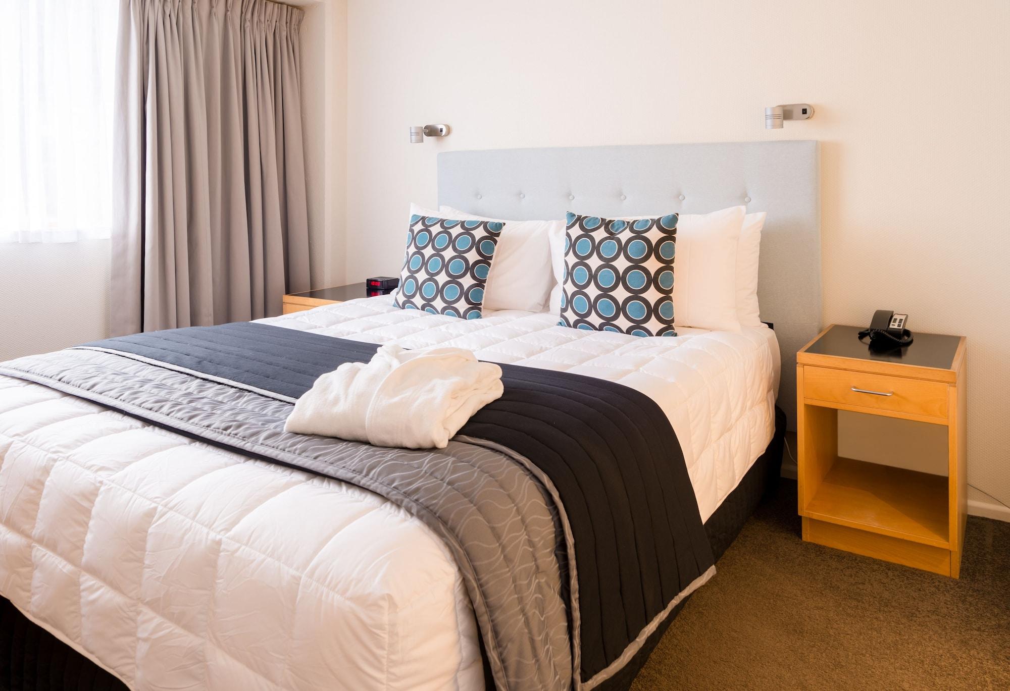 West Plaza Hotel Wellington Bagian luar foto