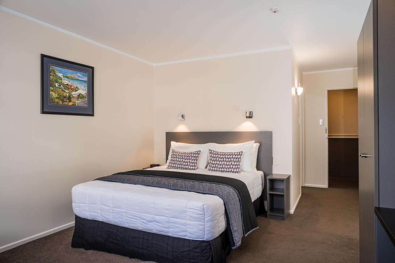 West Plaza Hotel Wellington Bagian luar foto
