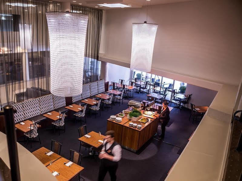 West Plaza Hotel Wellington Bagian luar foto