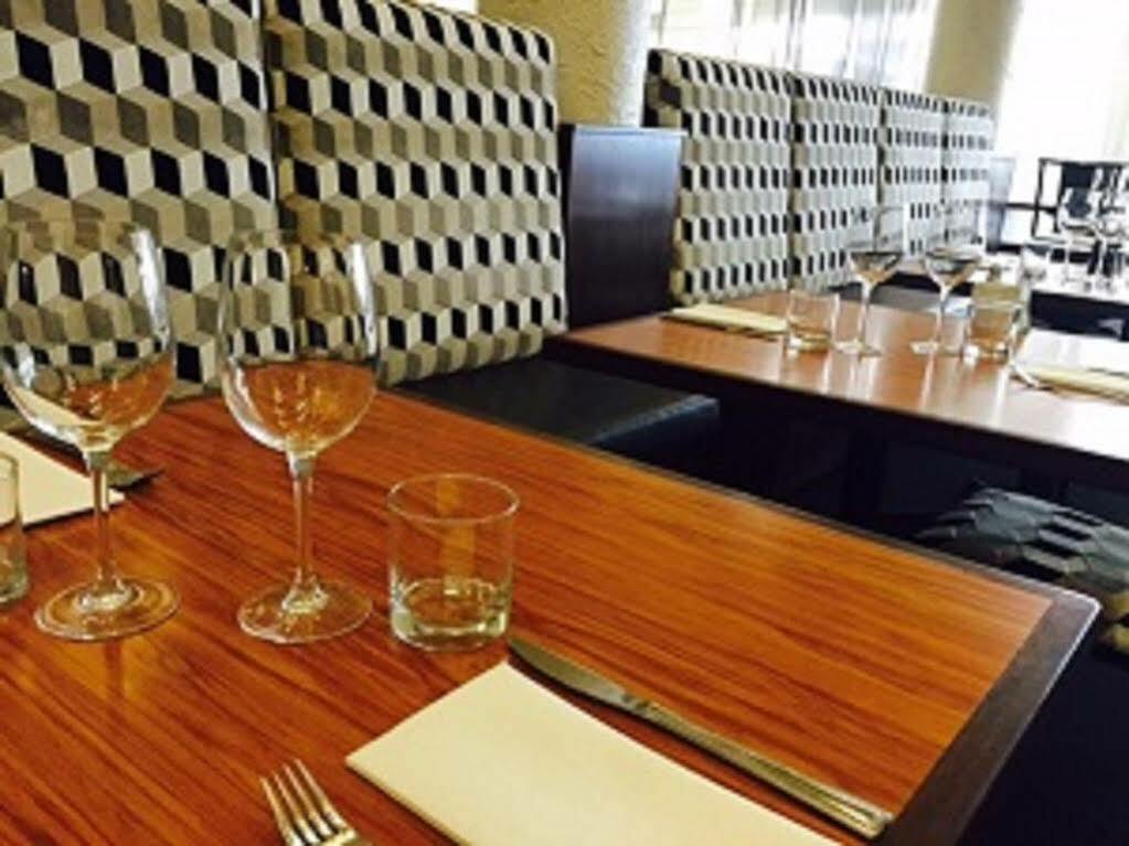 West Plaza Hotel Wellington Bagian luar foto