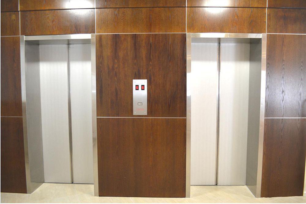 West Plaza Hotel Wellington Bagian luar foto