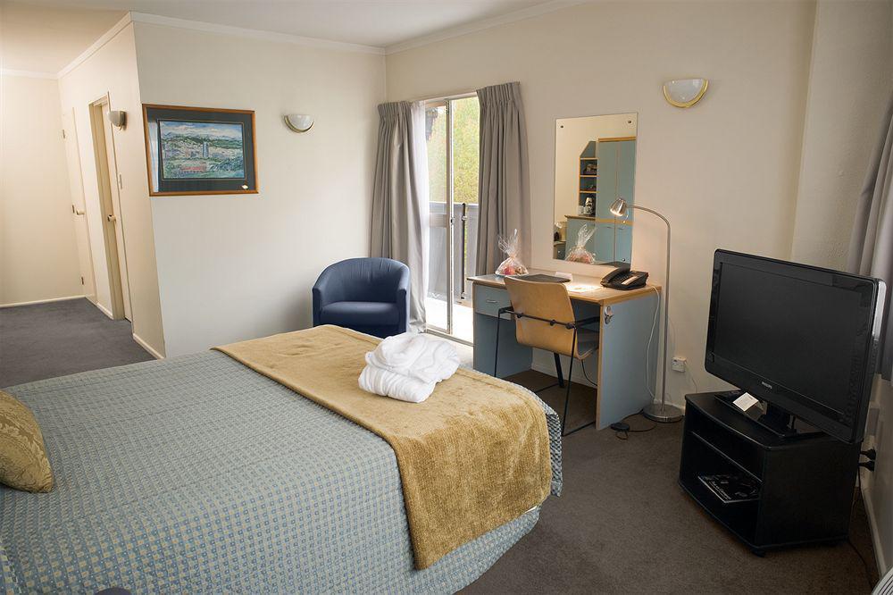West Plaza Hotel Wellington Bagian luar foto
